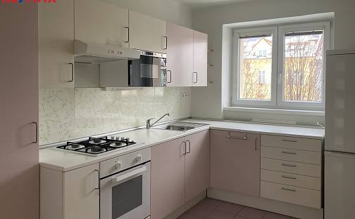 Pronájem bytu 2+1 62 m², Školní, Chomutov