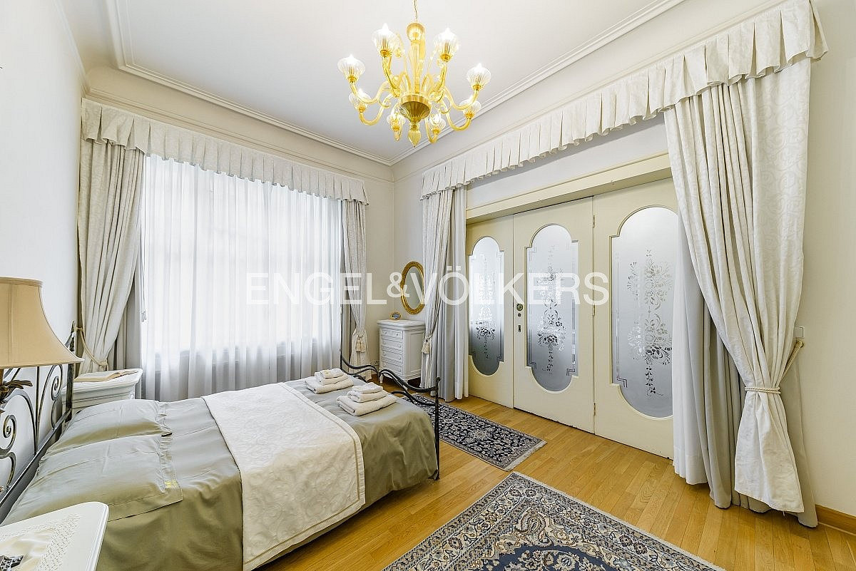 Pronájem bytu 4+kk 120 m² — photo 4