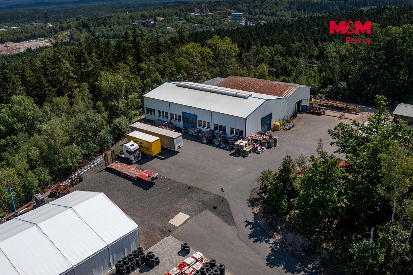Pronájem výrobních prostor 594 m² – fotografie 2