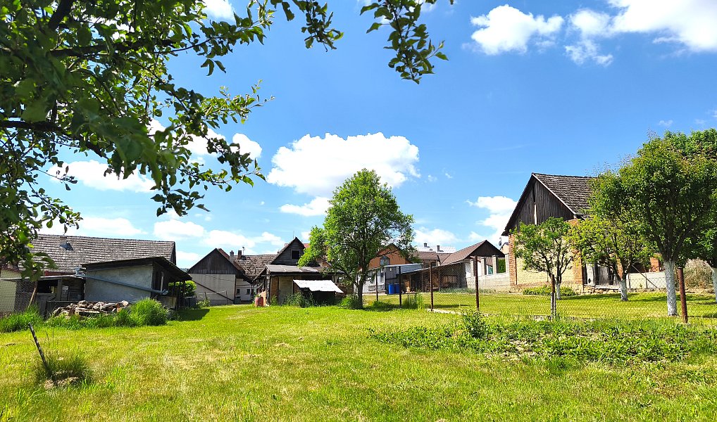 Prodej domu 300 m² s pozemkem 1 830 m², Racková – náhled fotky 36