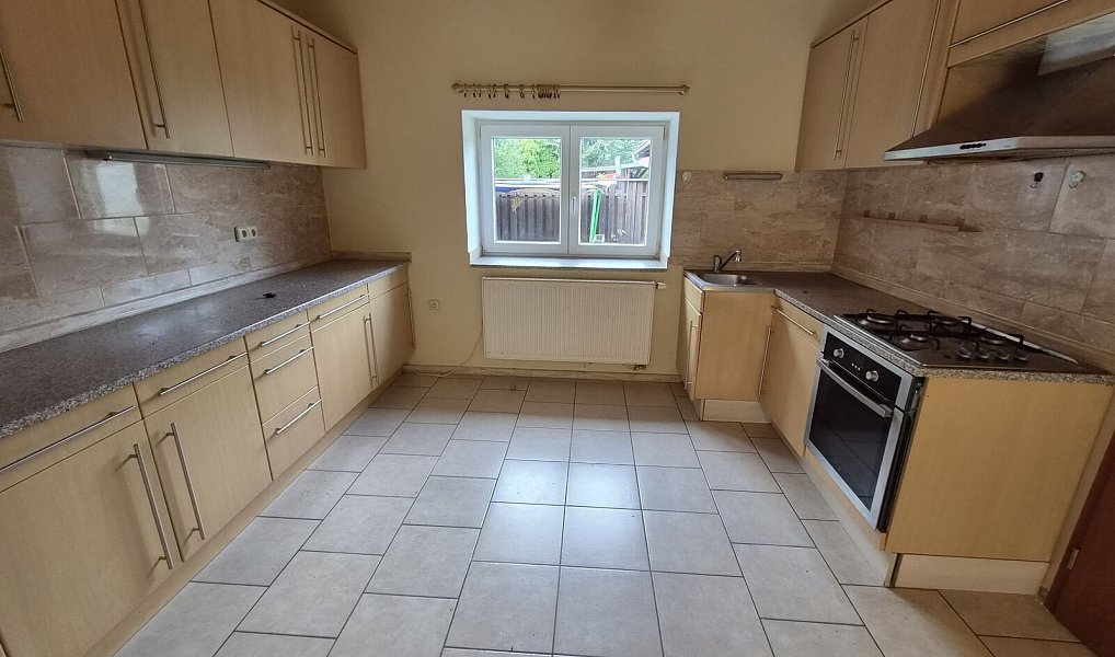 Prodej domu 180 m² s pozemkem 382 m², Stará Huť – náhled fotky 5