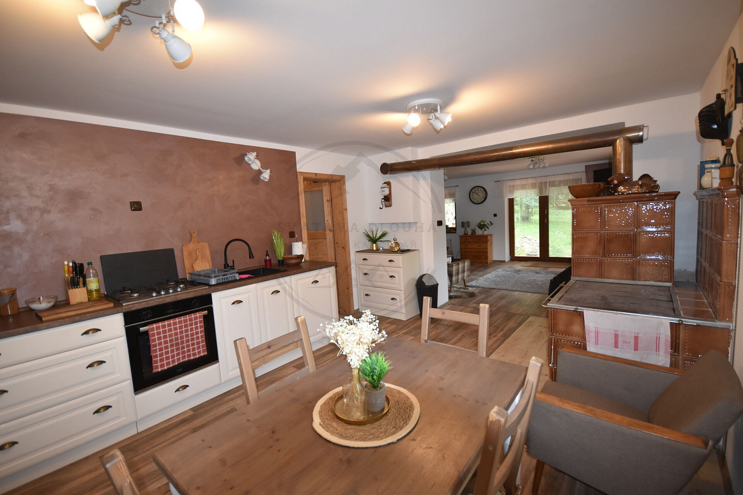 Prodej domu 150 m² s pozemkem 1 242 m²
