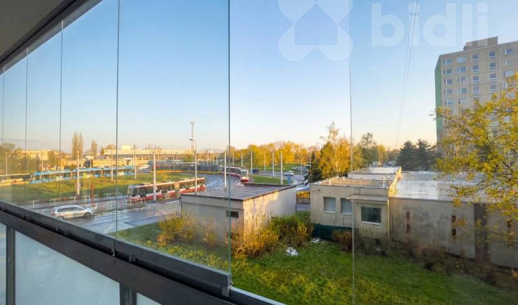 Prodej bytu 3+1 77 m², Praha – náhled fotky 24