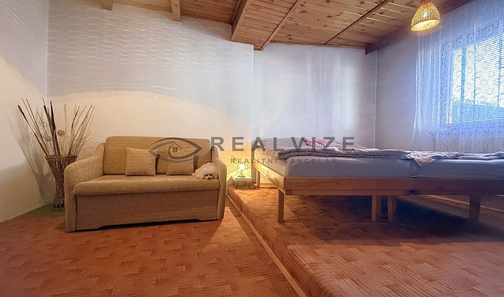 Prodej domu 245 m² s pozemkem 655 m², Ševětín – náhled fotky 9