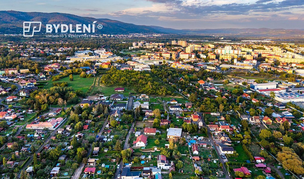Prodej stavebního pozemku 738 m², Teplice – náhled fotky 14