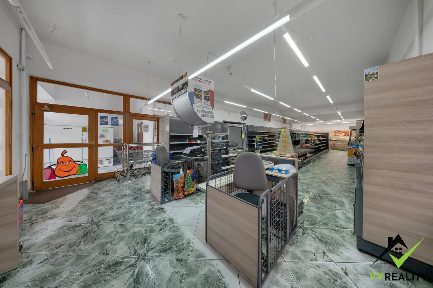 Pronájem obchodních prostor 200 m²