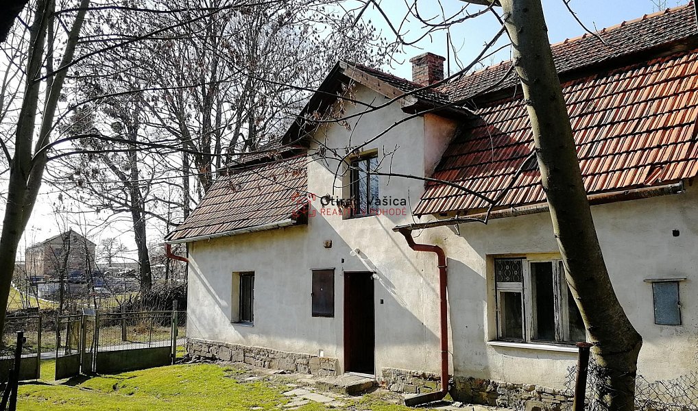 Prodej stavebního pozemku 3 700 m², Kujavy – náhled fotky 4