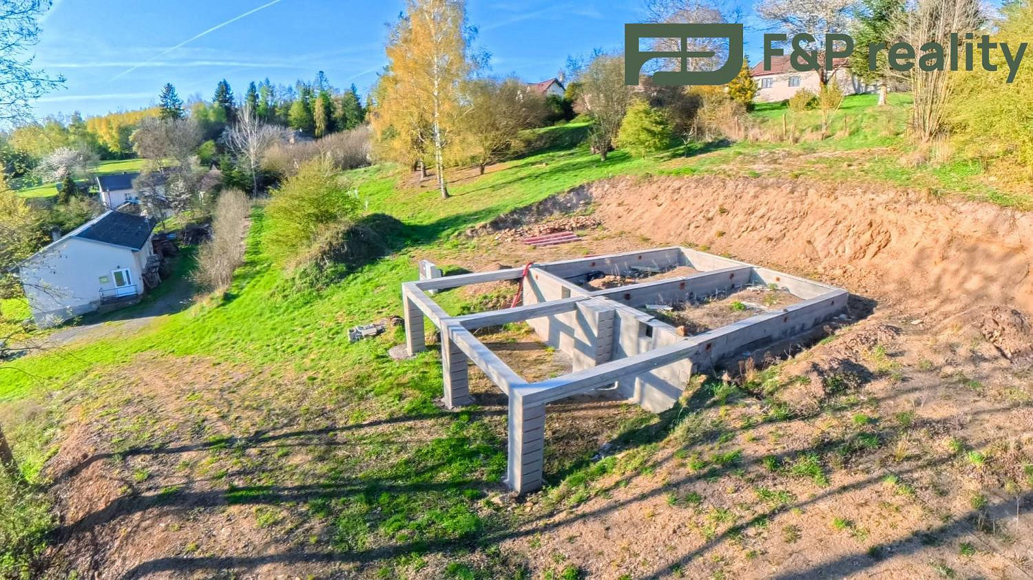 Prodej stavebního pozemku 1 360 m² – fotografie 5