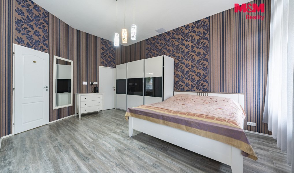 Prodej nájemního domu, činžáku 340 m², Karlovy Vary – náhled fotky 4