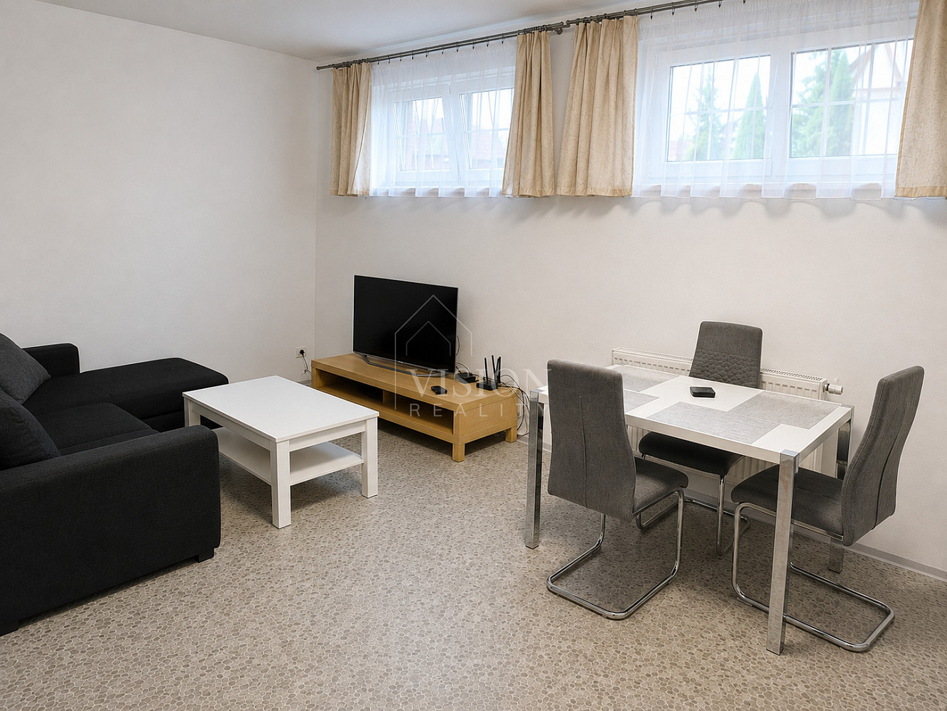 Pronájem bytu 1+1 30 m² – fotografie 4