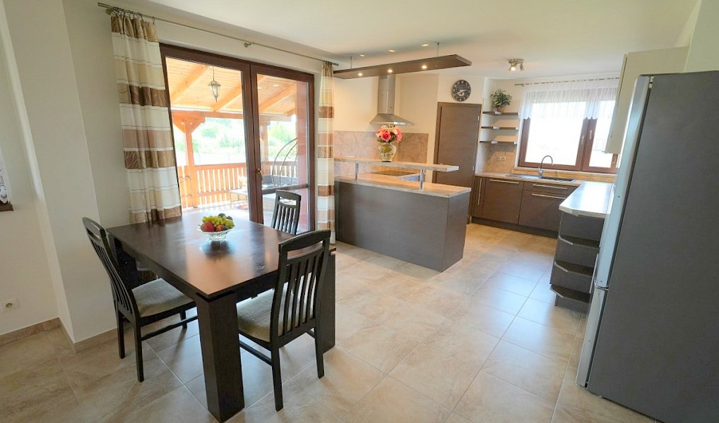 Prodej domu 246 m² s pozemkem 1 264 m², Libeř – náhled fotky 4