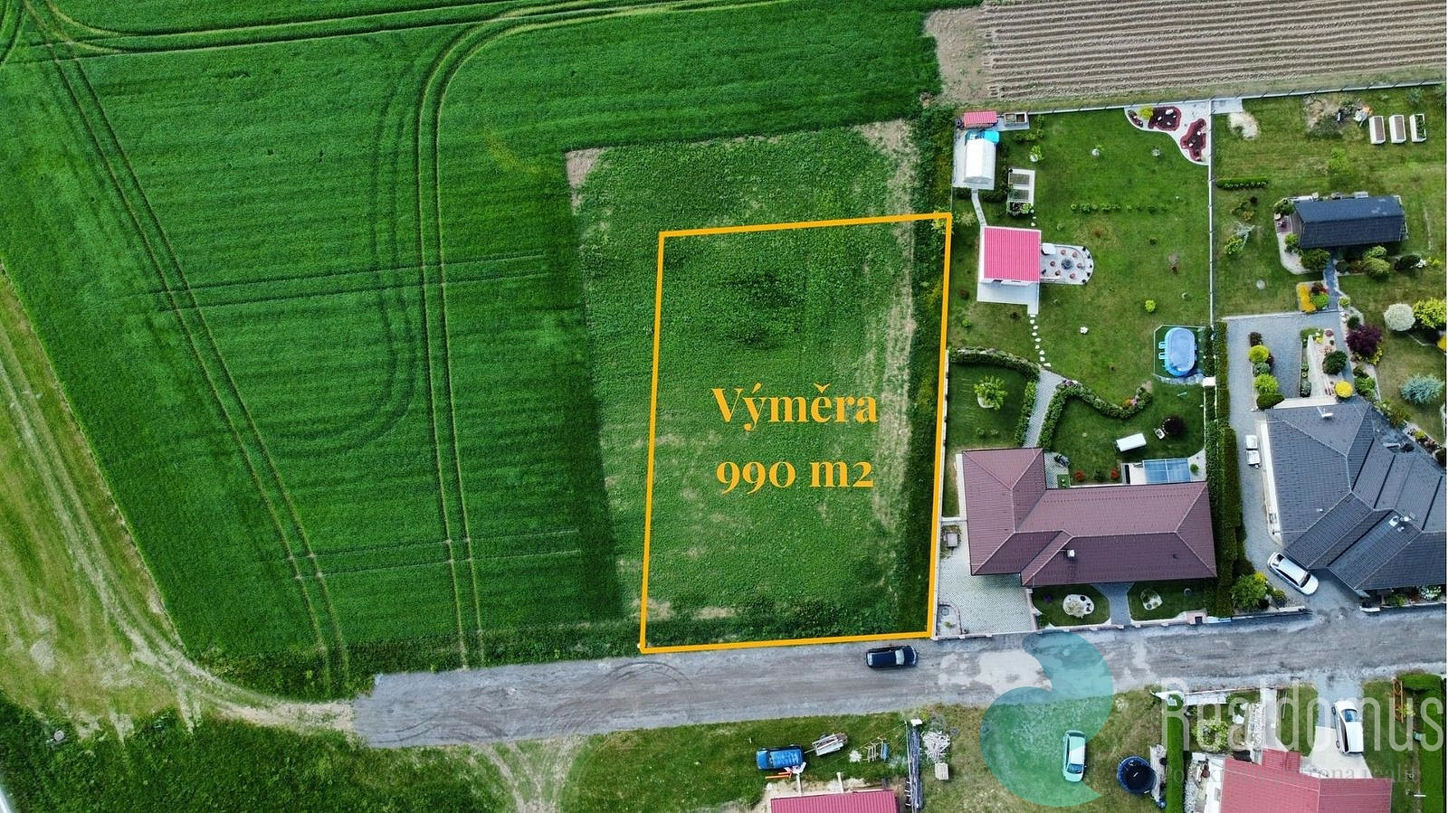 Prodej stavebního pozemku 990 m²