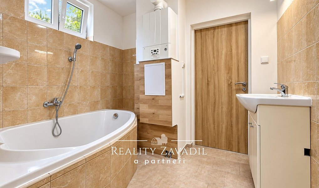 Prodej bytu 3+1 88 m², Český Těšín – náhled fotky 11