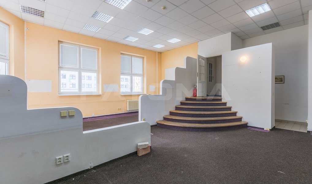 Pronájem kanceláře 107 m², Praha – náhled fotky 4