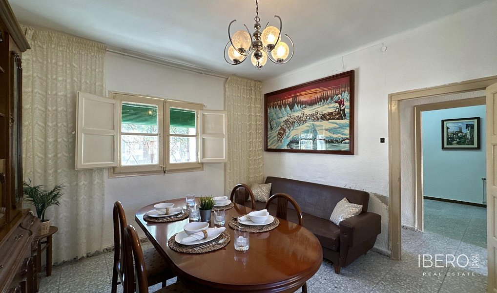 Prodej rodinného domu, 815 m², Lalueza