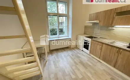 Pronájem bytu 1+kk 22 m², Kmochova, Praha 5 - Smíchov