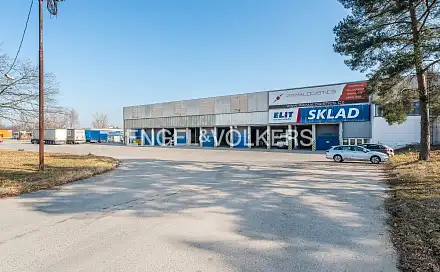 Pronájem skladovacích prostor 2 032 m²