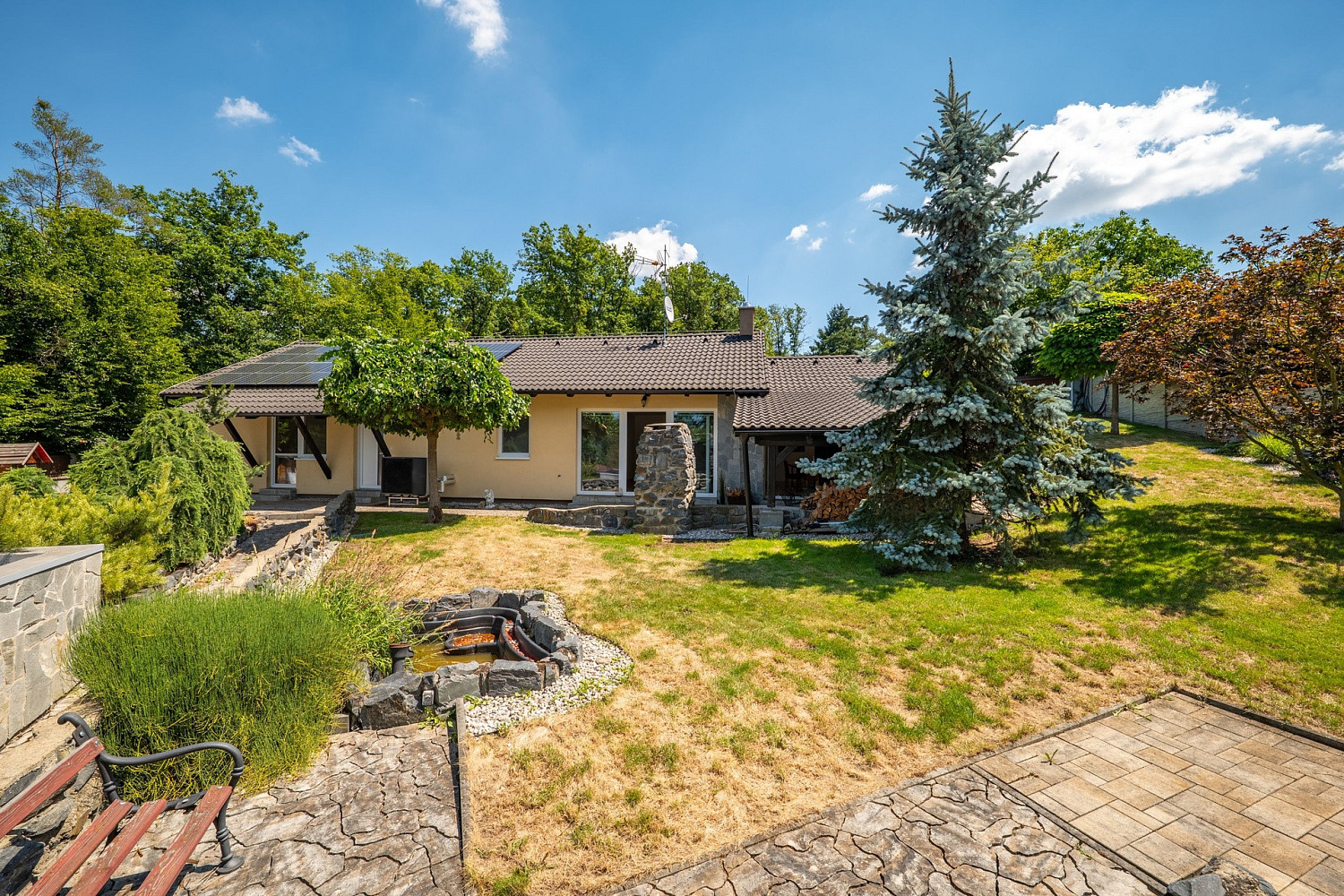 Prodej domu 140 m² s pozemkem 748 m² – fotografie 3