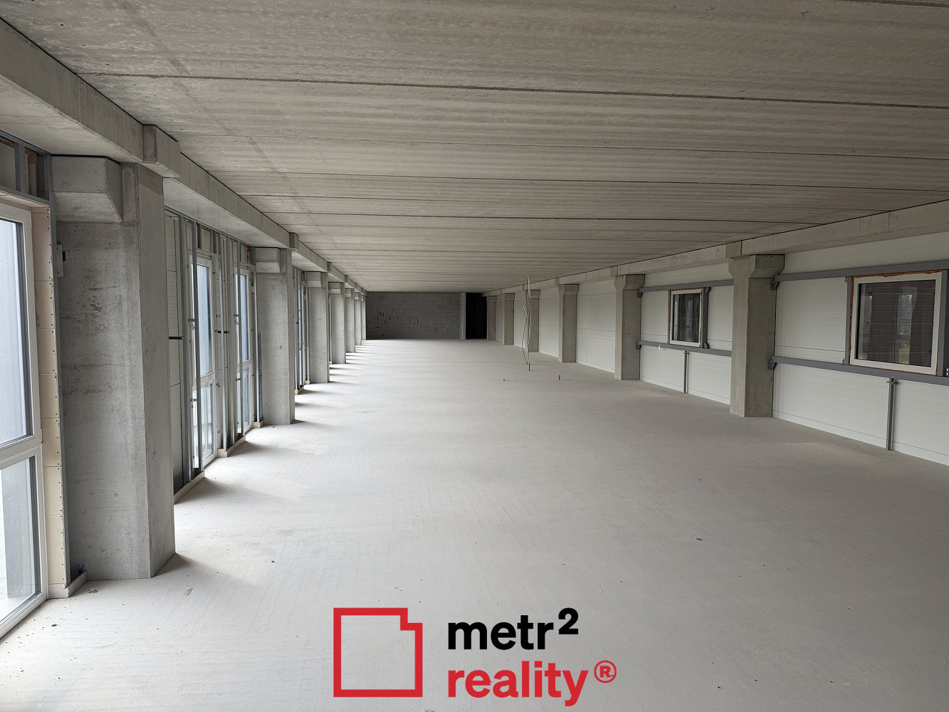 Pronájem kanceláře 495 m² – fotografie 2