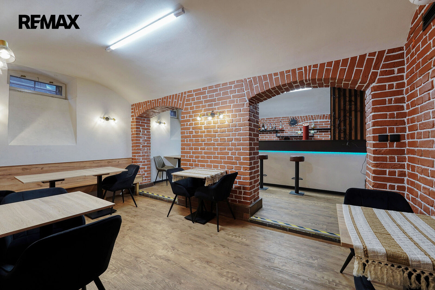 Pronájem restaurace 288 m² – fotografie 2