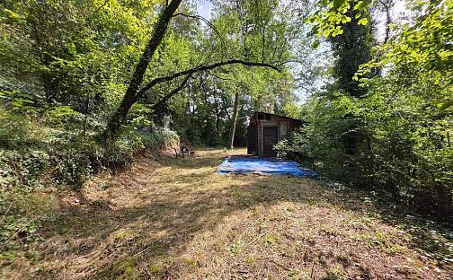 Prodej zahrady 983 m², Lichoceves - Noutonice, okres Praha-západ