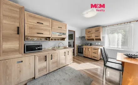 Prodej domu 240 m² s pozemkem 964 m², Krompach, okres Česká Lípa