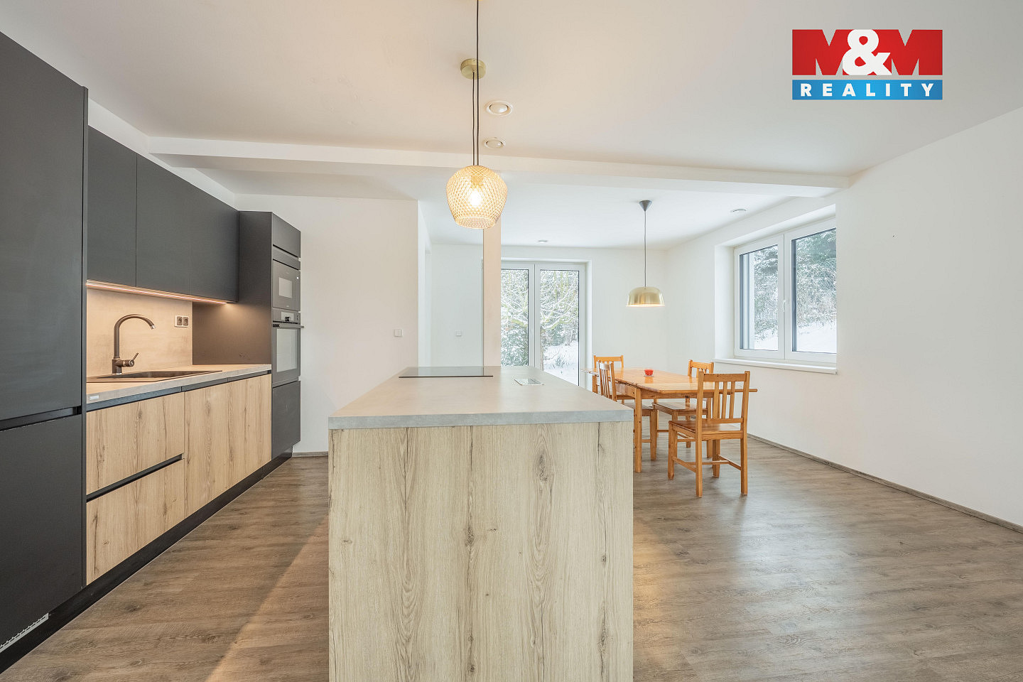 Prodej domu 150 m² s pozemkem 915 m² – fotografie 2