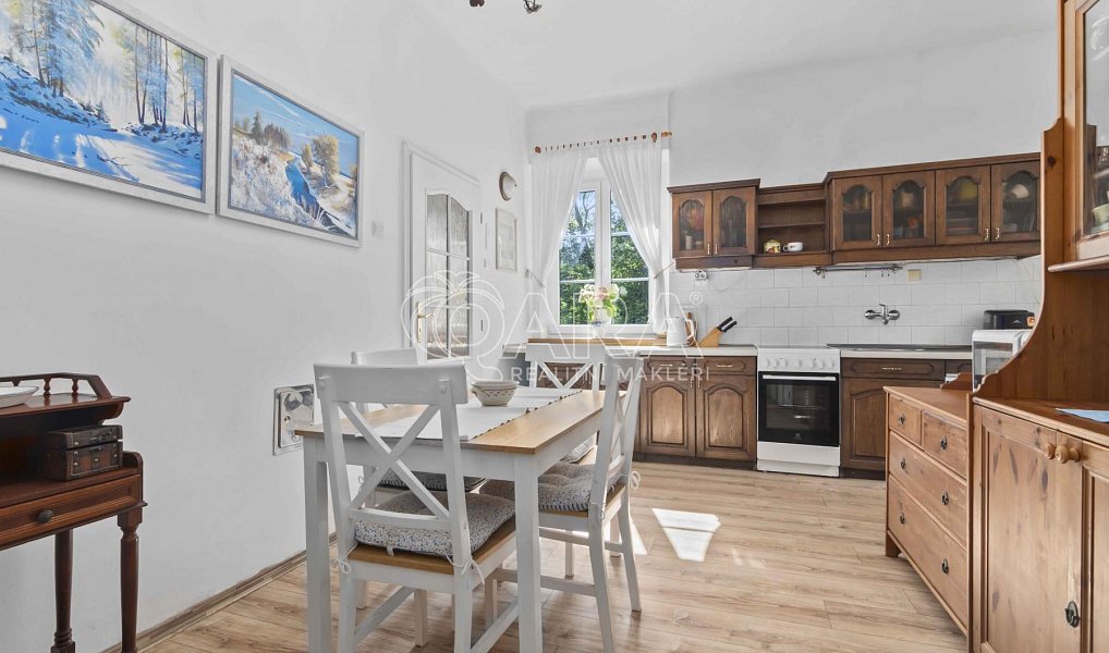 Prodej domu 244 m² s pozemkem 1 821 m², Roztoky – náhled fotky 9