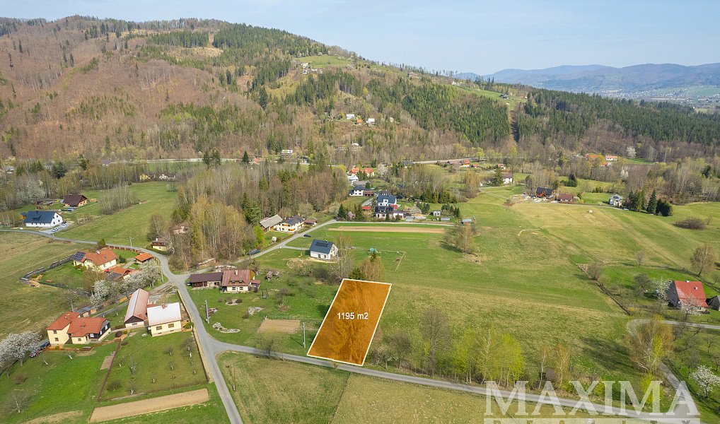 Prodej stavebního pozemku 1 195 m², Dolní Lomná – náhled fotky 3
