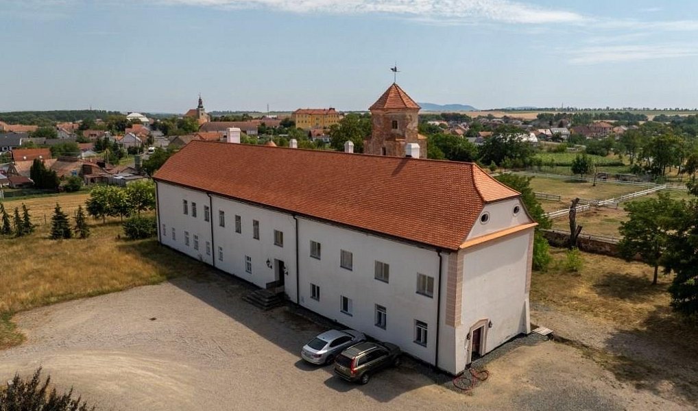 Prodej zemědělského objektu 5 889 m², Vlasatice – náhled fotky 2