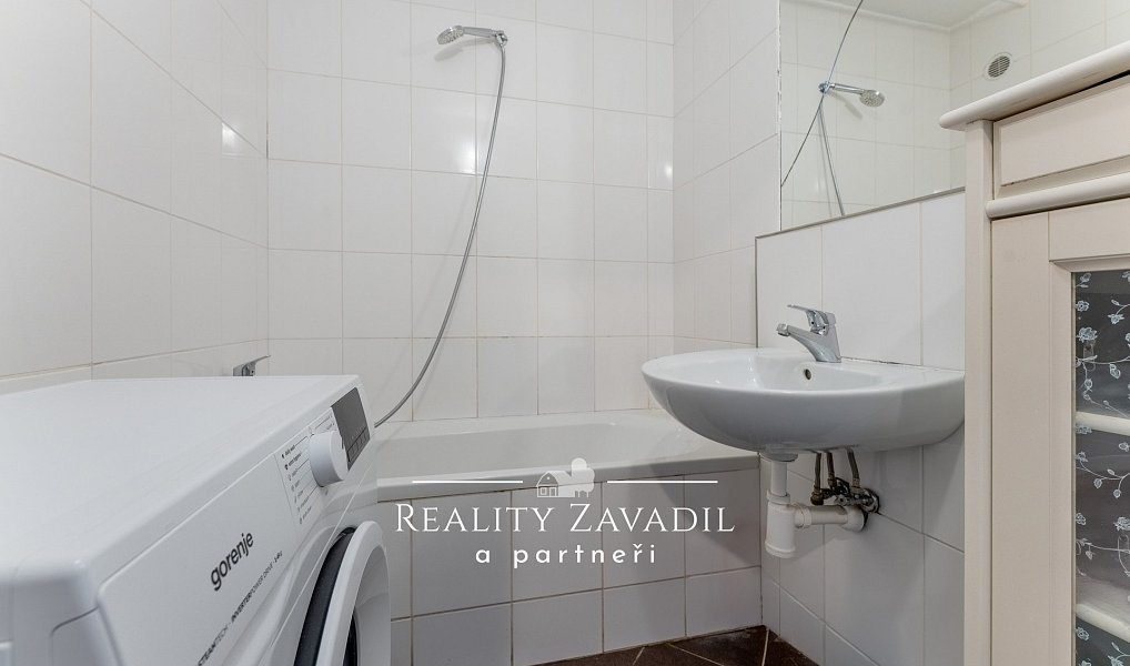Prodej bytu 3+1 76 m², Praha – náhled fotky 13