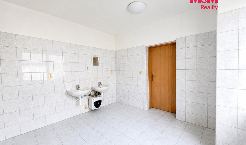 Pronájem obchodních prostor 100 m², Klášterec nad Ohří – náhled fotky 7