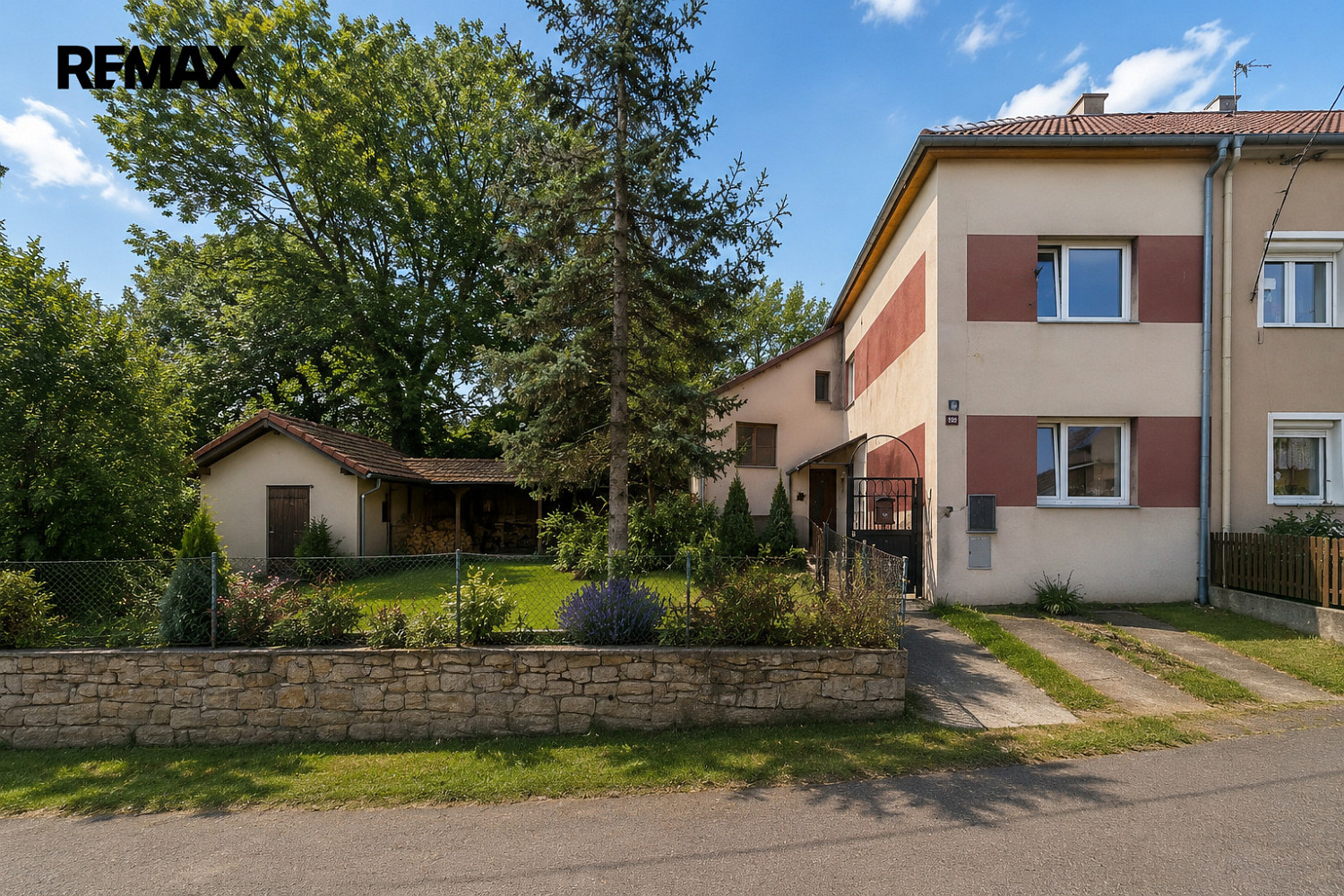 Prodej domu 106 m² s pozemkem 157 m² — photo 2