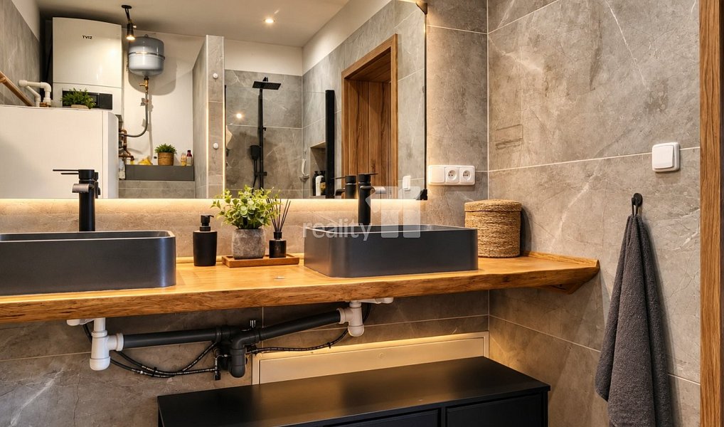 Prodej domu 114 m² s pozemkem 1 800 m², Vinary – náhled fotky 18