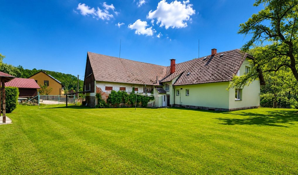 Prodej domu 180 m² s pozemkem 2 516 m², Javorník – náhled fotky 2