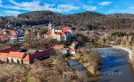 Prodej bytu 3+1 62 m², Školská, Sázava, okres Benešov