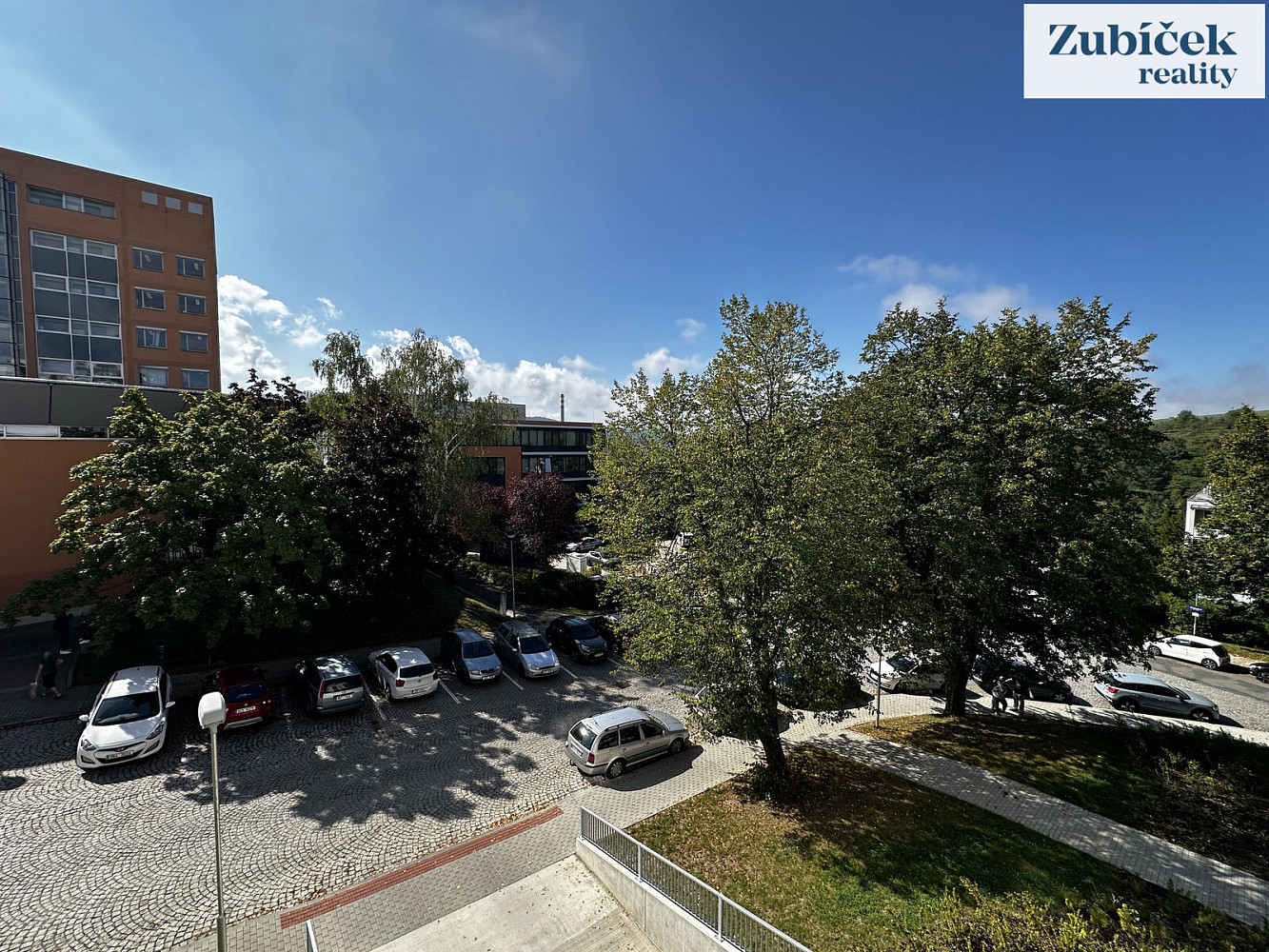 Pronájem bytu 1+kk 34 m² – fotografie 4