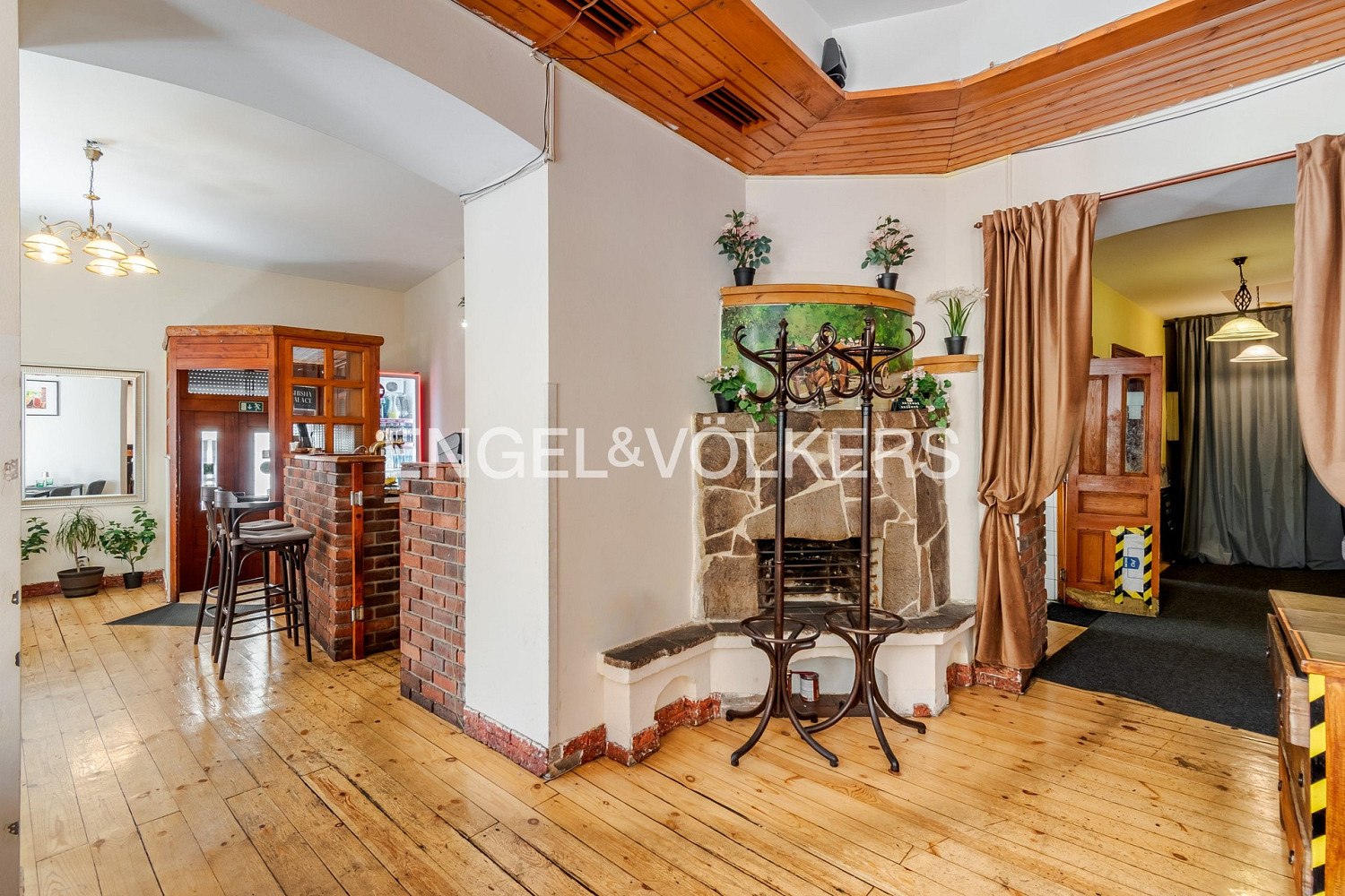 Prodej restaurace 328 m² – fotografie 5