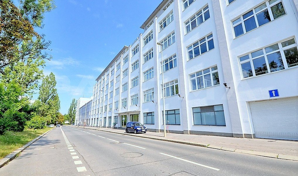 Pronájem kanceláře 551 m², Praha – náhled fotky 15