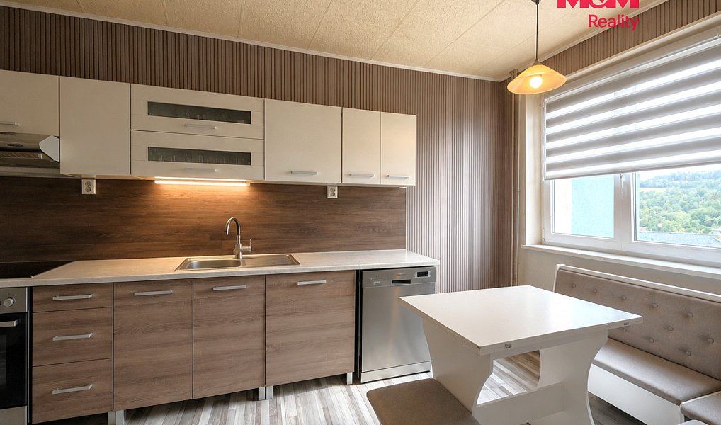Prodej bytu 4+1 76 m², Teplice – náhled fotky 2