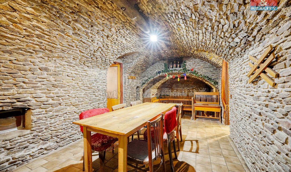 Prodej domu 203 m² s pozemkem 1 307 m², Mrákov – náhled fotky 2