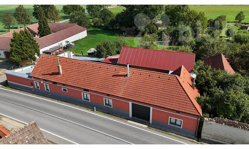 Prodej domu 240 m² s pozemkem 2 125 m² – fotografie 3