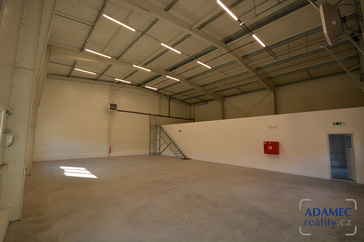 Prodej skladovacích prostor 315 m² – fotografie 4