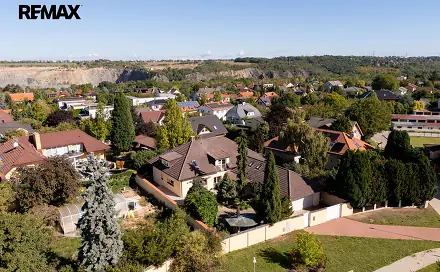 Prodej domu 520 m² s pozemkem 764 m², Dobrovolného, Roztoky, okres Praha-západ