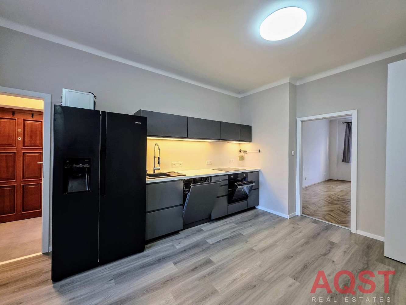 Pronájem bytu 2+kk 49 m² – fotografie 2