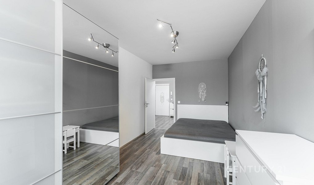 Pronájem bytu 2+kk 47 m², Praha – náhled fotky 4