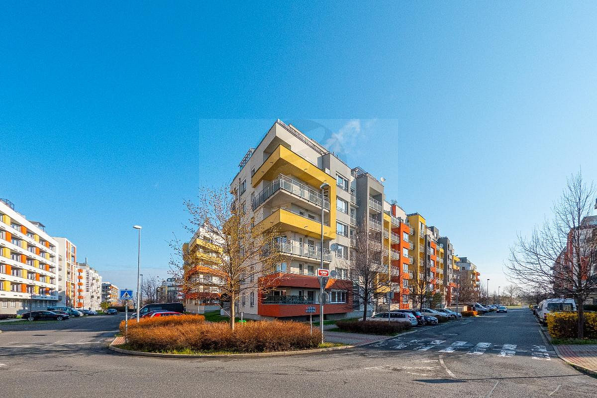Pronájem bytu 2+kk 54 m²