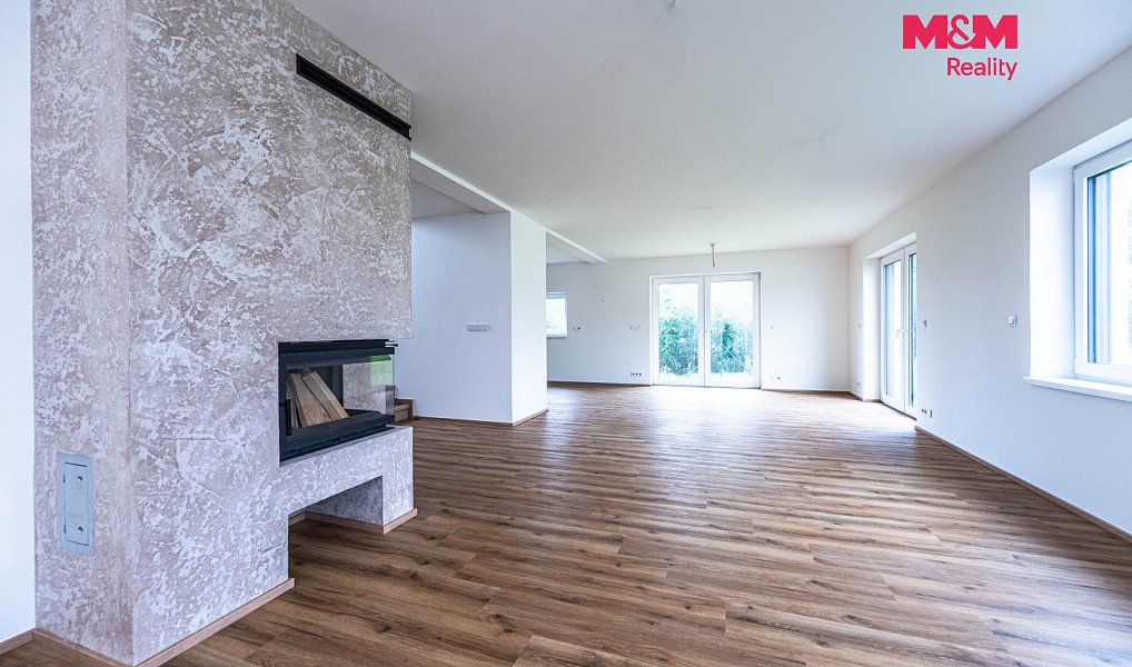 Prodej domu 248 m² s pozemkem 1 542 m², Žižice – náhled fotky 2