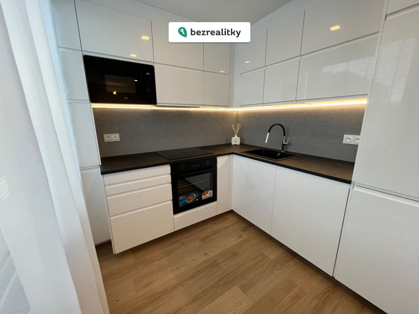 Prodej bytu 3+kk 59 m² – fotografie 2