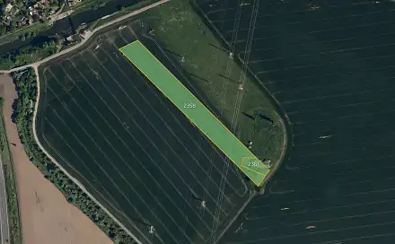 Prodej pole 9 624 m², Otrokovice - Kvítkovice, okres Zlín